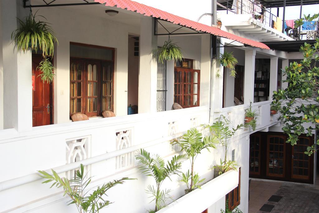 Shanith Guesthouse Negombo Exterior foto